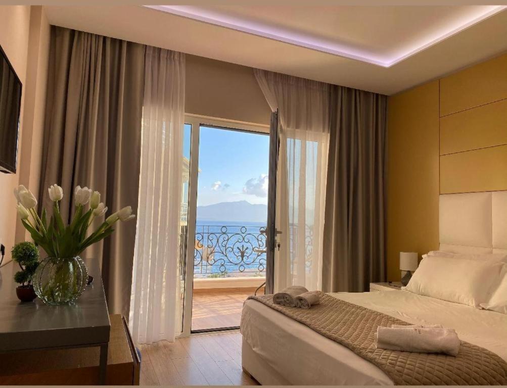 Ami Mar Hotel Sarande Bagian luar foto