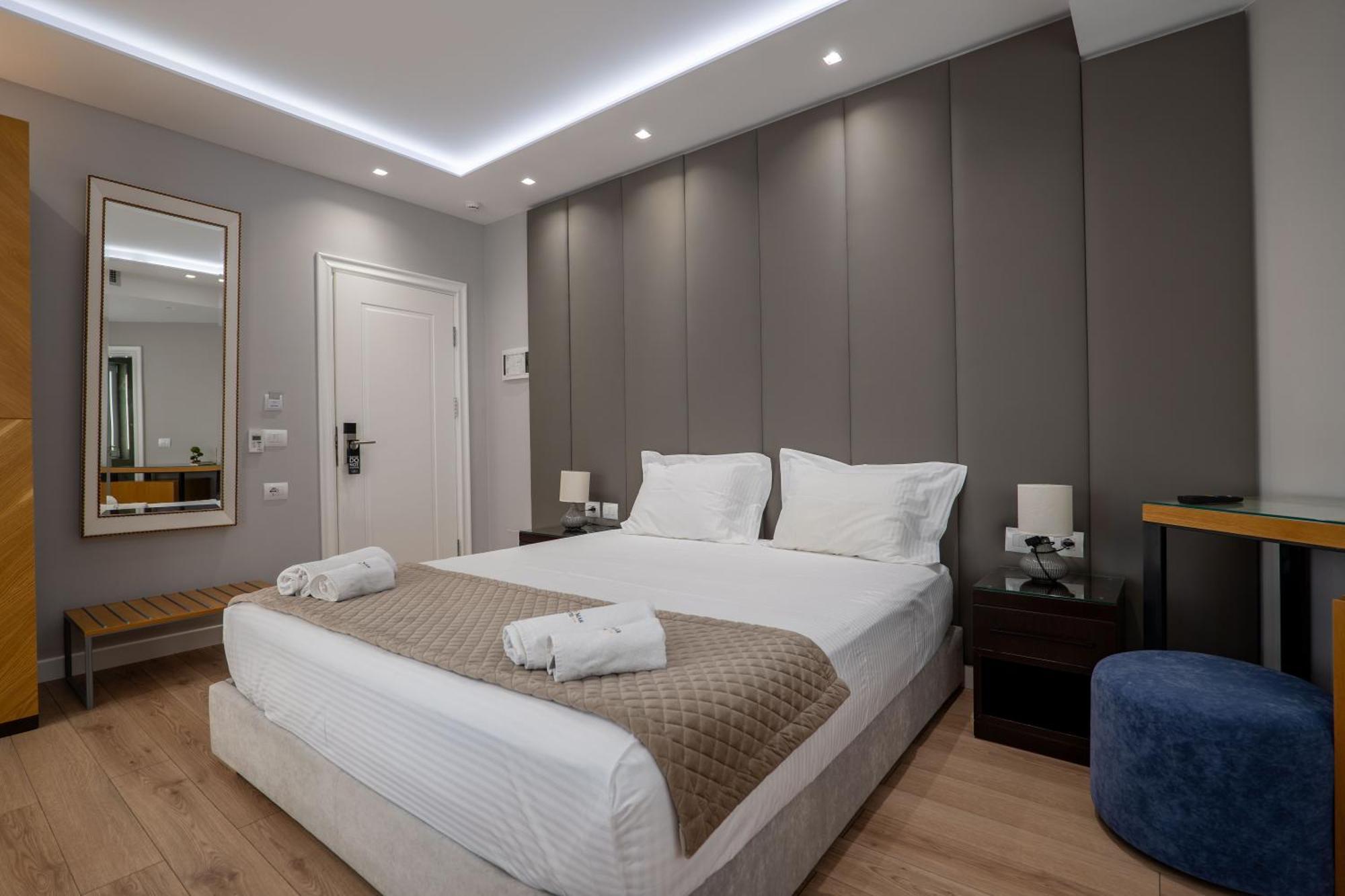 Ami Mar Hotel Sarande Bagian luar foto