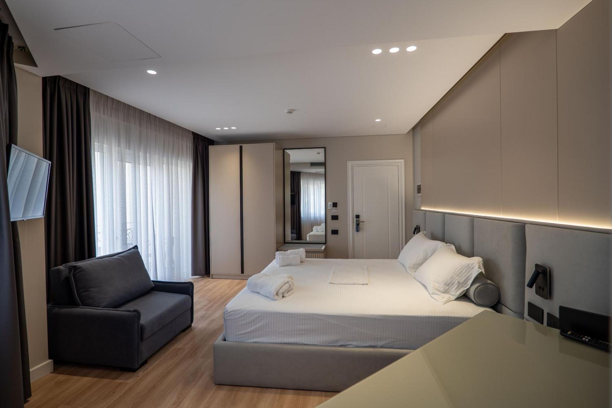 Ami Mar Hotel Sarande Bagian luar foto
