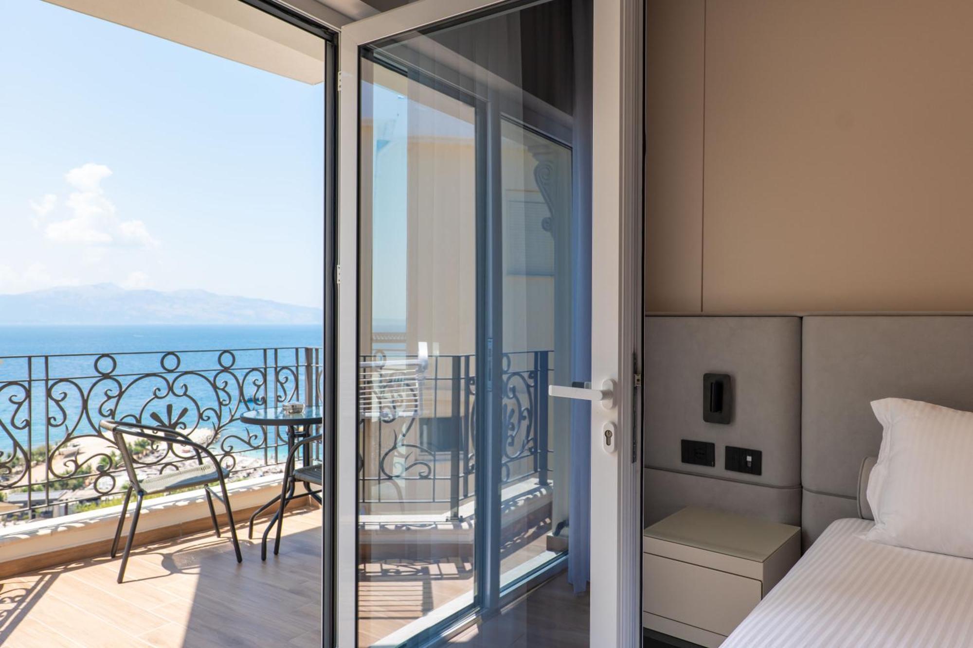Ami Mar Hotel Sarande Bagian luar foto