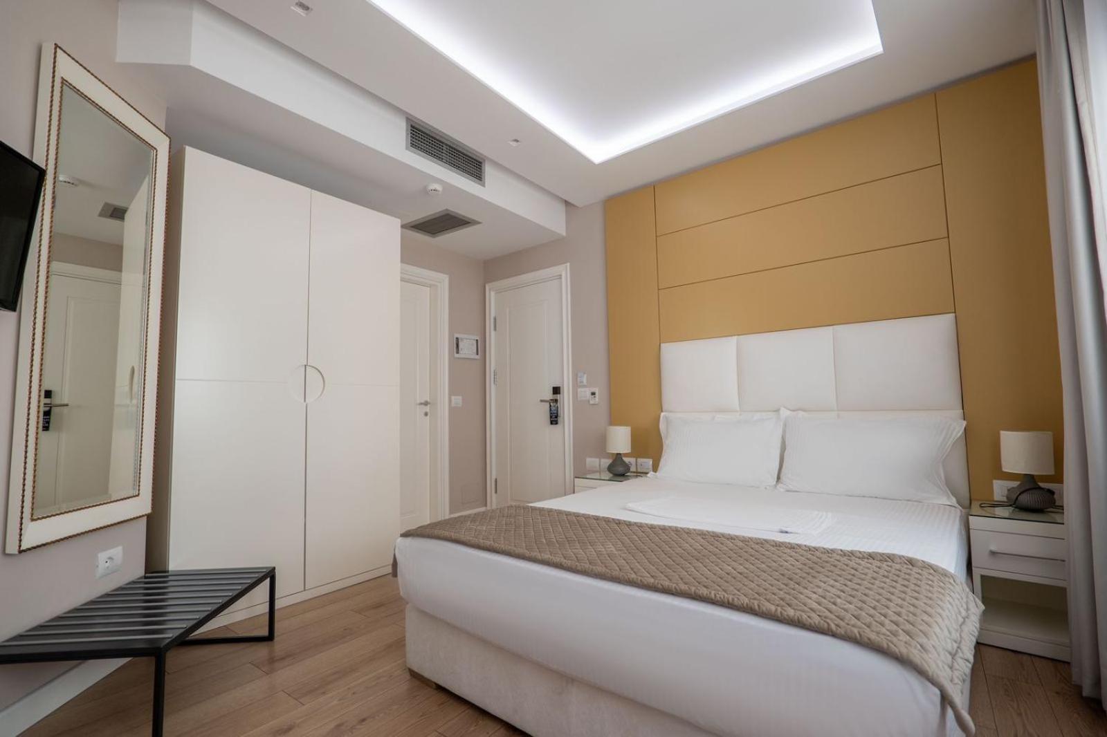 Ami Mar Hotel Sarande Bagian luar foto